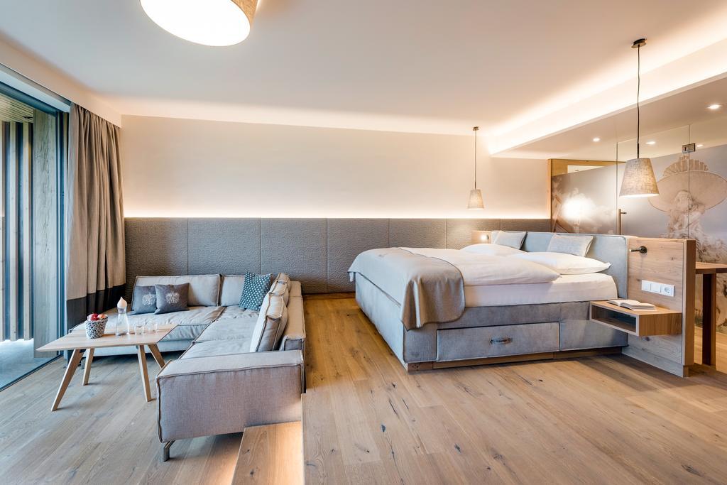 Genussdorf Gmachl - Hotel & Spa Bergheim Dış mekan fotoğraf