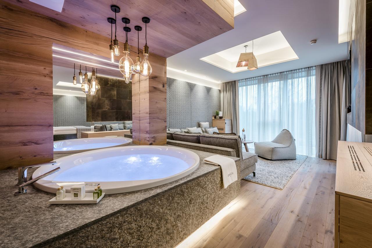 Genussdorf Gmachl - Hotel & Spa Bergheim Dış mekan fotoğraf